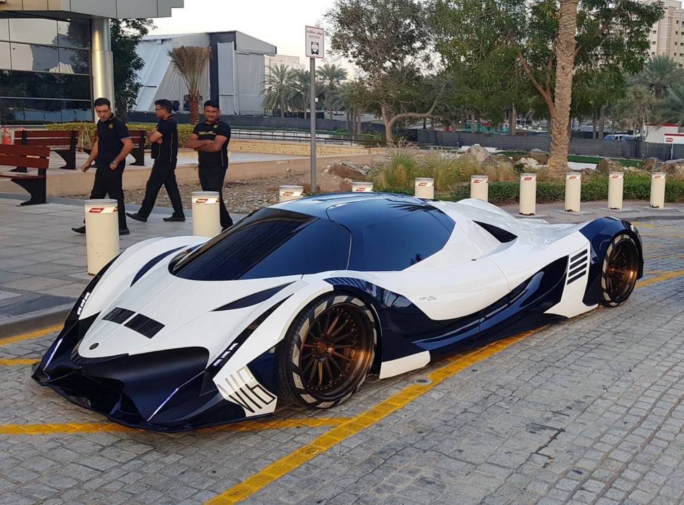 Devel Sixteen красная